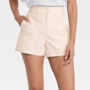 A New Day Women’s High Rise Beige Shorts || Size 16